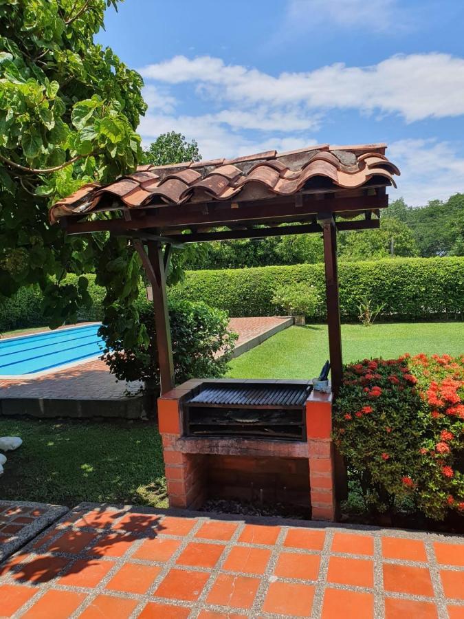 Finca Hacienda El Castillo ซานตาเฟเดอันตีโอเกีย ภายนอก รูปภาพ